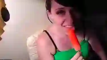 Emo girlfriend fucked in the forest