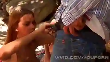 Hot 4 person outdoor orgy with facials