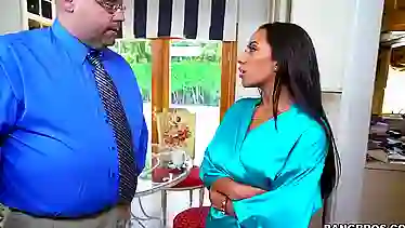 Priya Price Gets Fuck By The Gardener