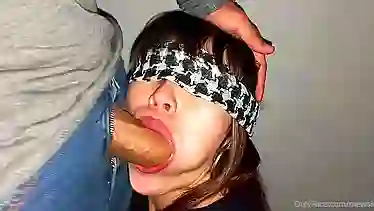 Watch this delicious Latina deepthroat & get a cumshot in HD