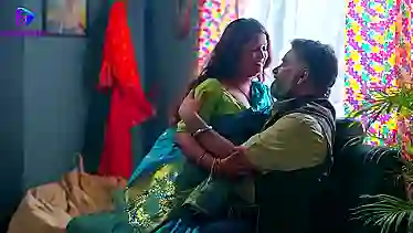 Watch AkalMand Junglee and Hindi's Hindi-accented Jungle Man get down and dirty in HD