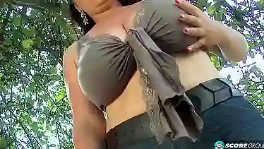 Watch Joanna Bliss get down & dirty with her lover in the garden