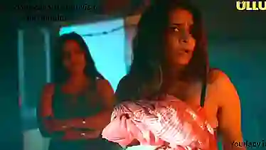 Mature Indian gets her ass creamed while giving a romantic handjob