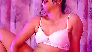 Watch Pallavi Patil's solo play with a dildo in HD porn