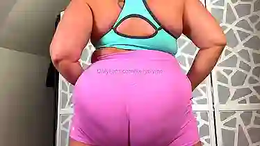 Kelly Divine gets a hardcore BBC workout with her favorite trainer