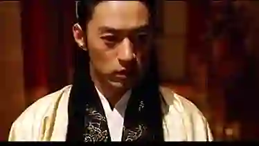 Song Ji-hyo in A Frozen Flower